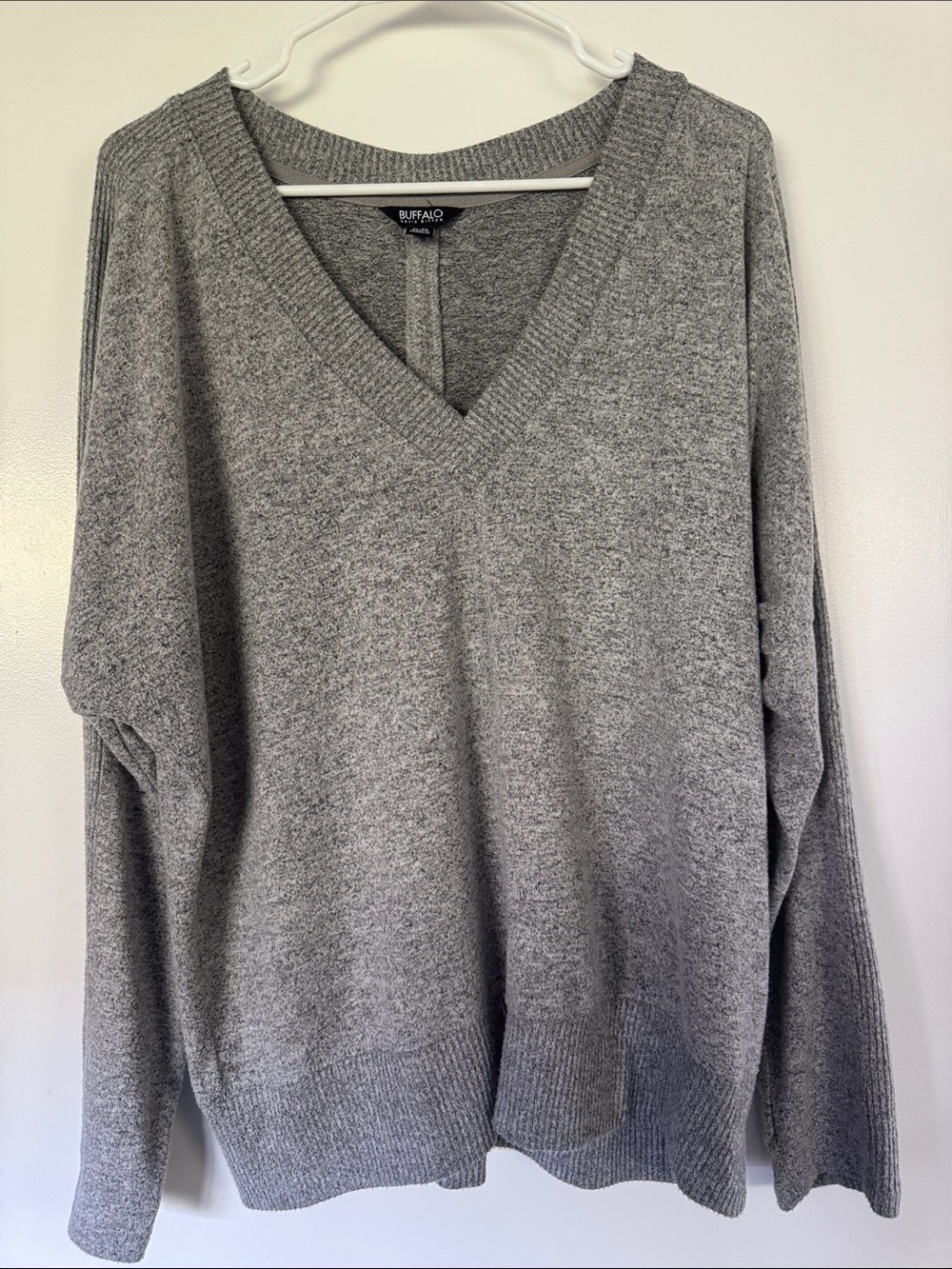 Buffalo David Bitton Women’s V-Neck Sweater Heather Gray XL - Cozy Ribbed Trim